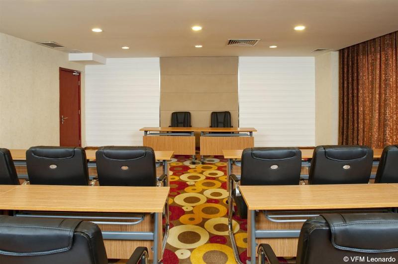 Holiday Inn Express Tianjin Airport By Ihg Exterior photo
